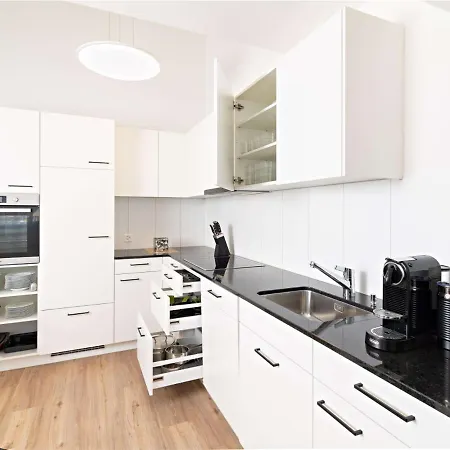 Exklusive 5,5 Zimmer Wohnung Fuer Familien Und Business Eschenz Exterior photo